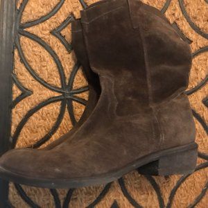 Brown Bronx low heeled boot Size -10